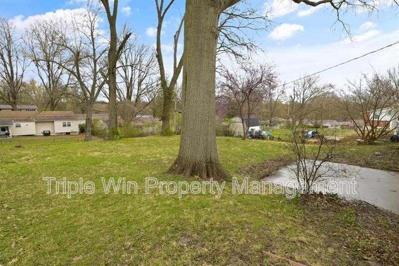 2041 Northaire Ln - Photo 5 of 24