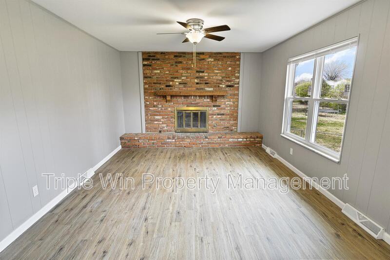 2041 Northaire Ln - Photo 7 of 24