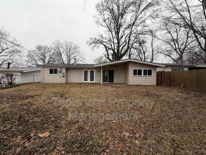 2460 Saint Catherine St - Photo 4 of 33