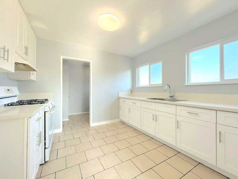 8118 Stanford Ave - Photo 7 of 18