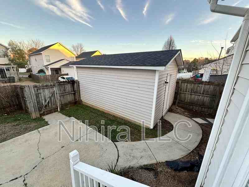 148 Danesway Dr - Photo 3 of 20