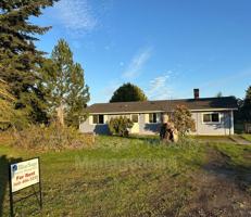 featured image of 43 Breeze Way