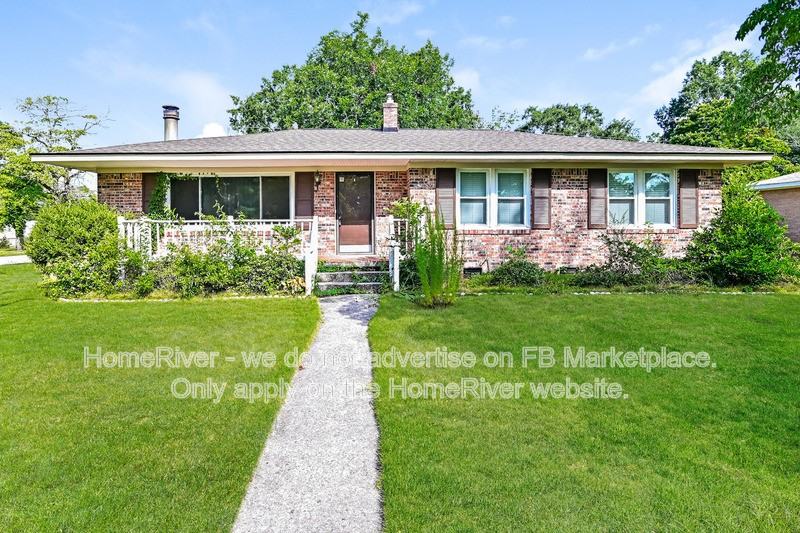 1103 Eastmont Dr - Photo 2 of 20