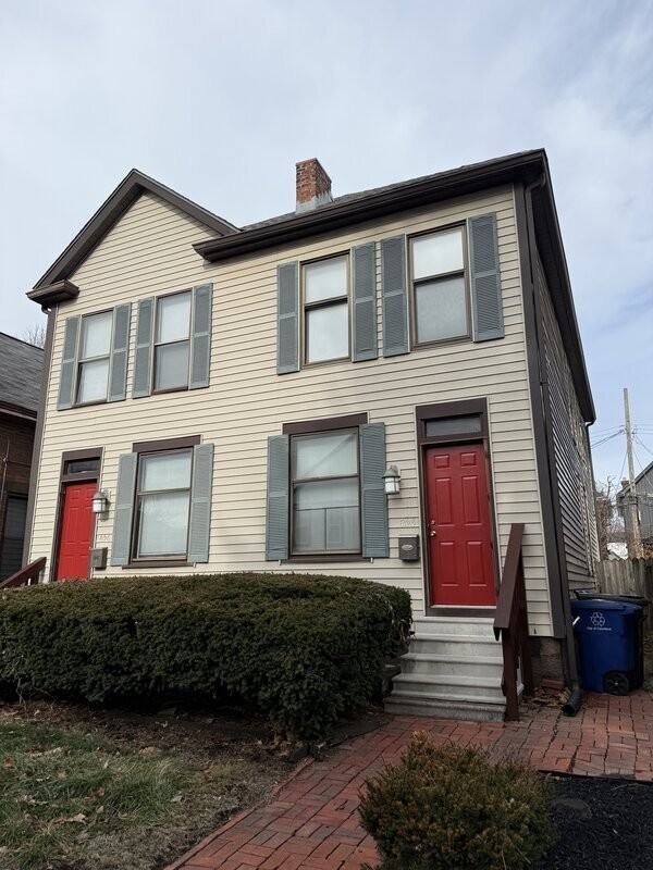 458 E Sycamore St #458 - Photo 2 of 45