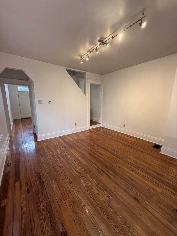 458 E Sycamore St #458 - Photo 7 of 45