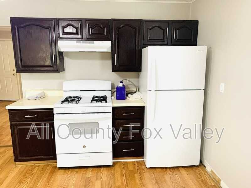 2307 Park St - Photo 3 of 9