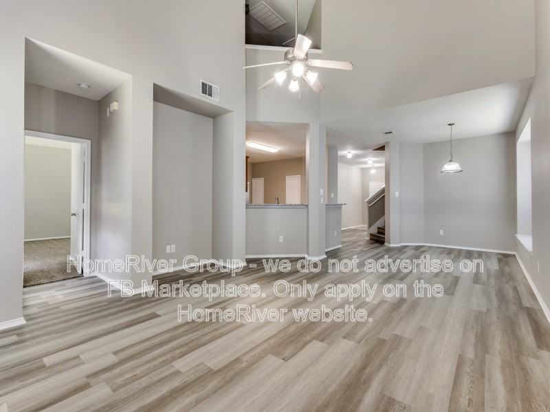 9736 Old Field Dr - Photo 5 of 18