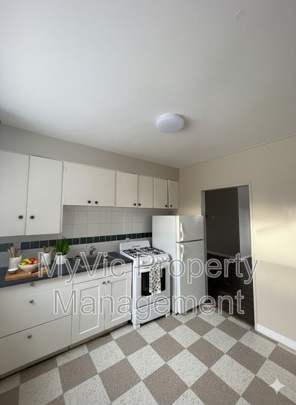 8255 95 Ave Nw - Photo 7 of 7