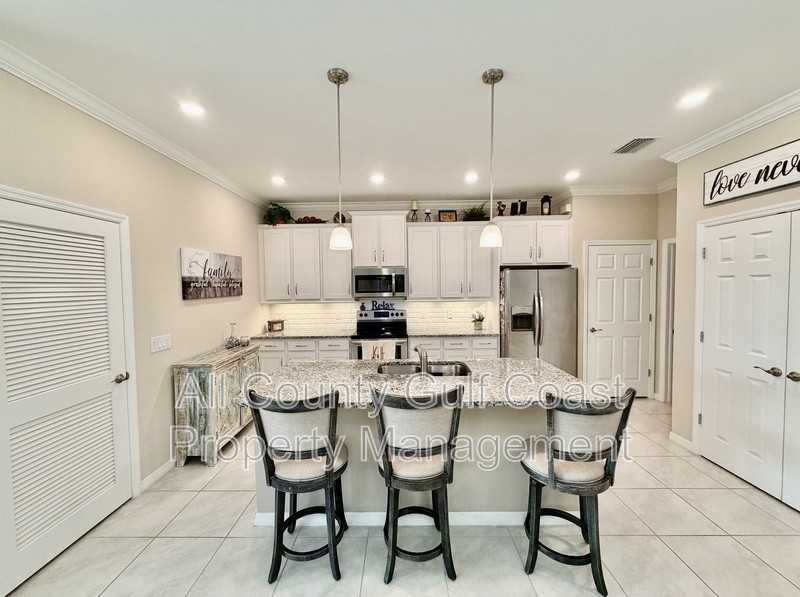 20875 Fetterbush Pl - Photo 4 of 25