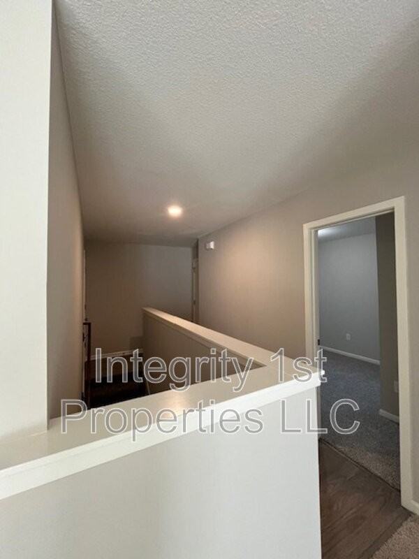 6339 Ne 44th St - Photo 6 of 9