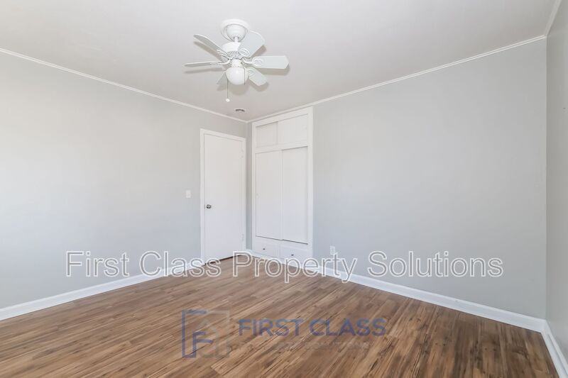 2236 Carlton Way - Photo 5 of 19