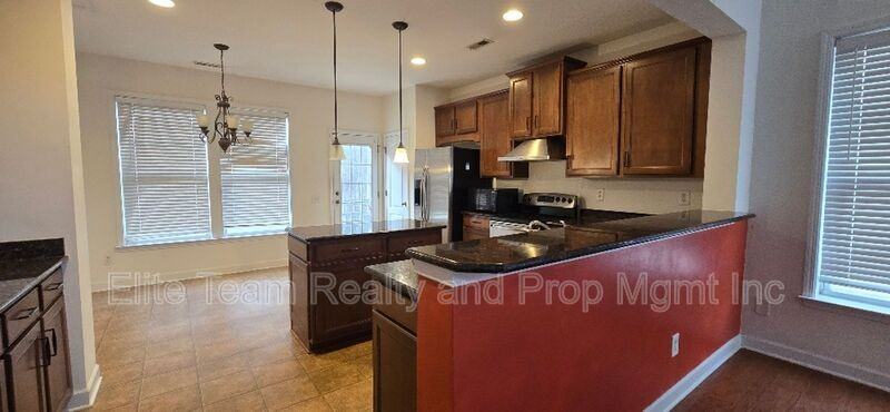 13928 Mallard Lake Rd - Photo 5 of 10