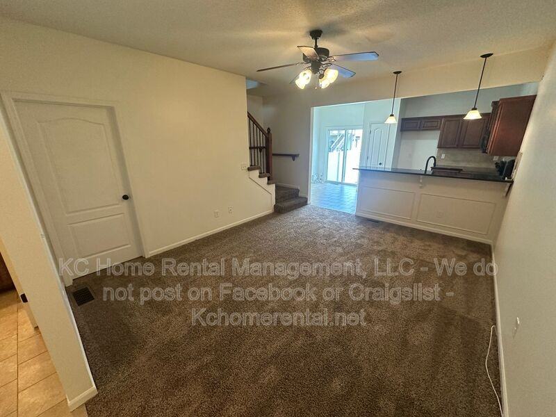 12744 New Jersey Ct - Photo 4 of 41