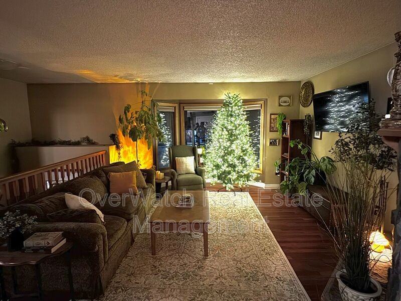 9532 Dundas Cir - Photo 3 of 38