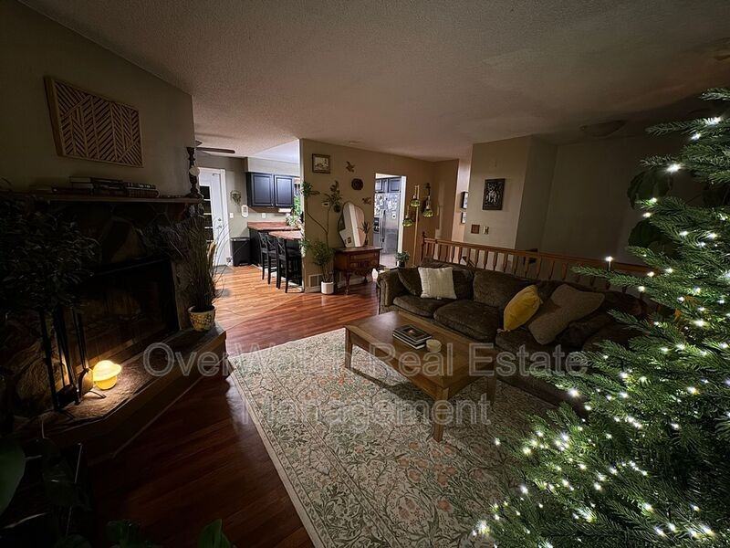 9532 Dundas Cir - Photo 5 of 38