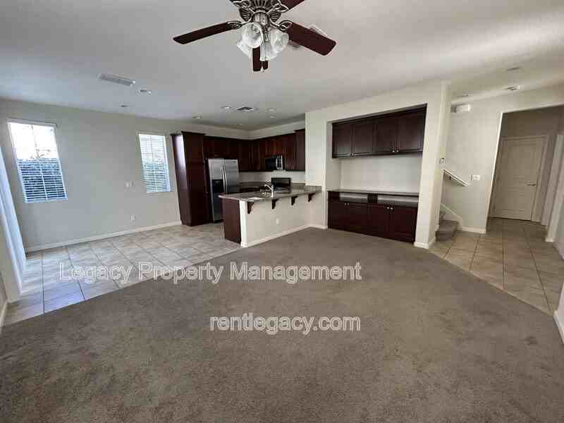 1208 Impressionist Loop - Photo 7 of 28