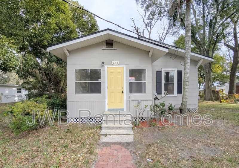 853 Detroit St - Photo 2 of 16