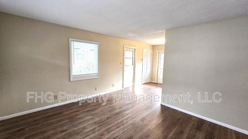 114 Forrester Dr - Photo 4 of 8