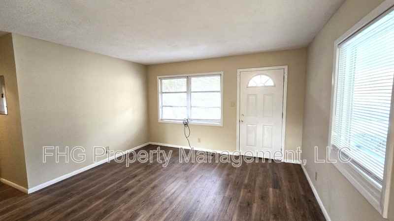 114 Forrester Dr - Photo 5 of 8