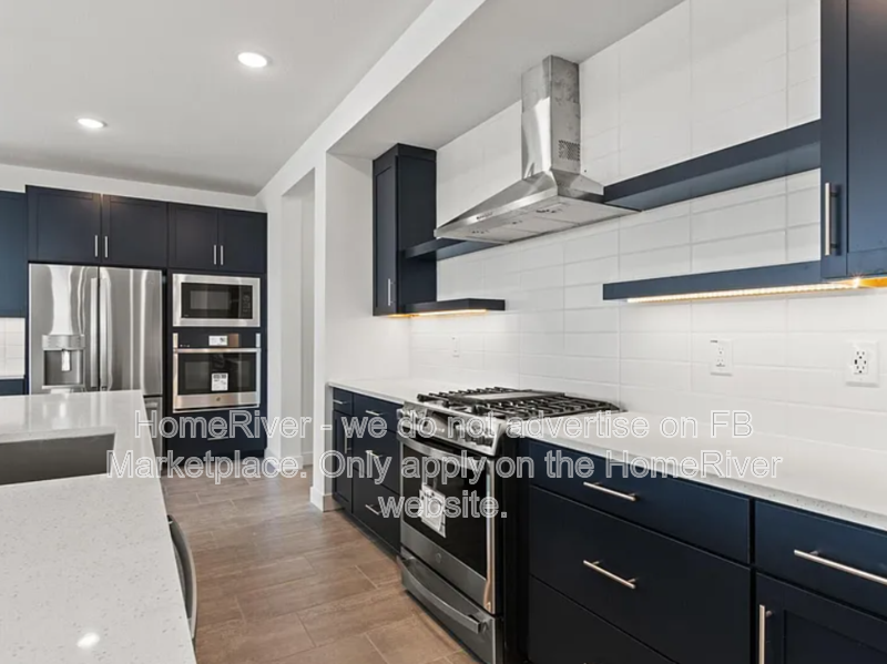 8024 W Griswold Rd - Photo 2 of 26