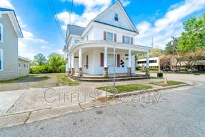 featured image of 133 North St #C