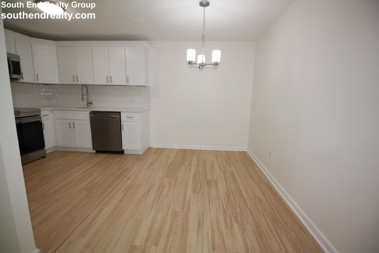 34 Hamilton Rd #302 - Photo 6 of 22