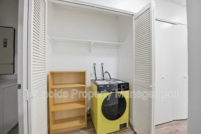 6814 Camphor Ln - Photo 7 of 20