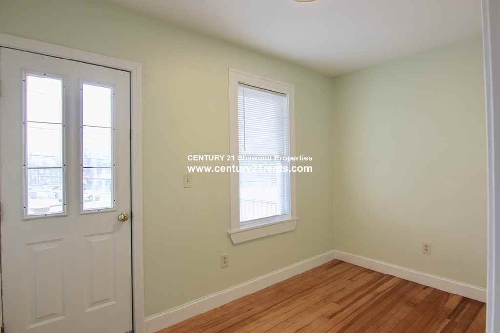 Boylston St #989 - Photo 6 of 10