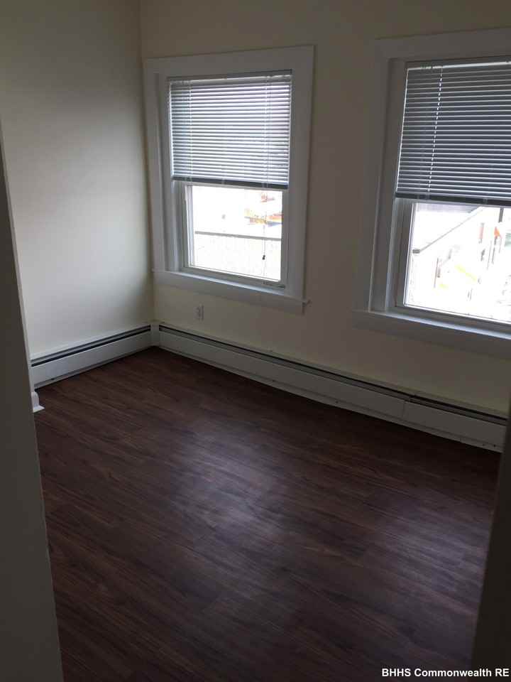 2 Central St #6 - Photo 3 of 4