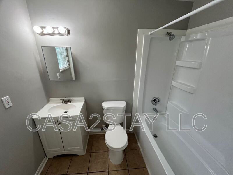 2100 Saint Johns Pl #2112 - Photo 5 of 10