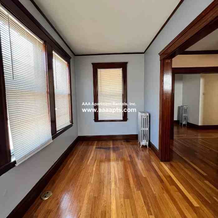 Read St - Photo 2 of 22