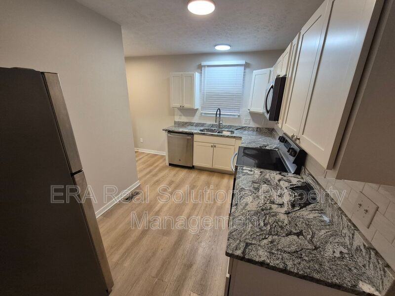 53 Hawkes Ave - Photo 3 of 24