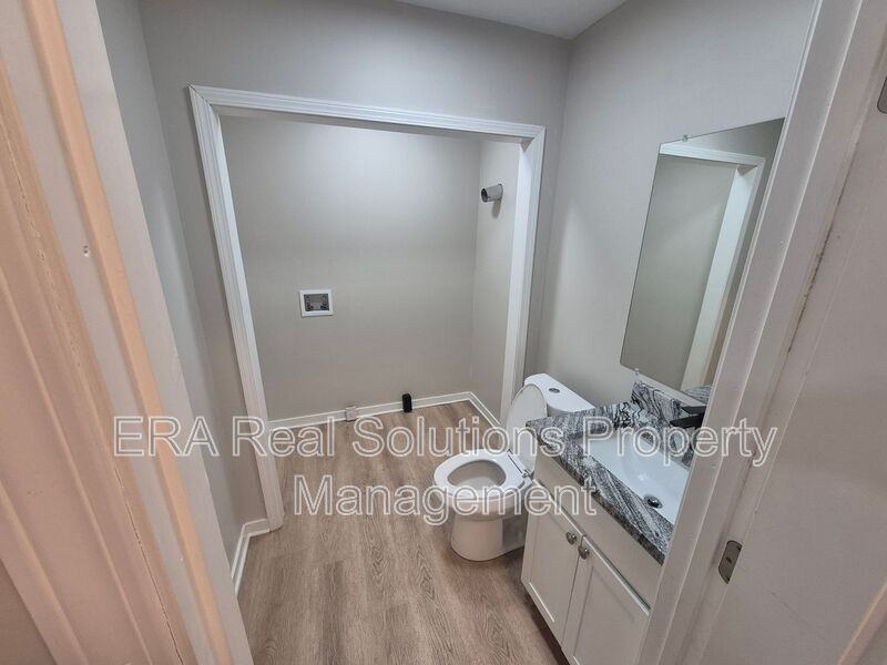 53 Hawkes Ave - Photo 4 of 24