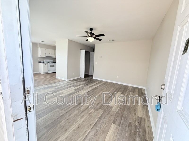 130 Beulah Ave #4 - Photo 3 of 17