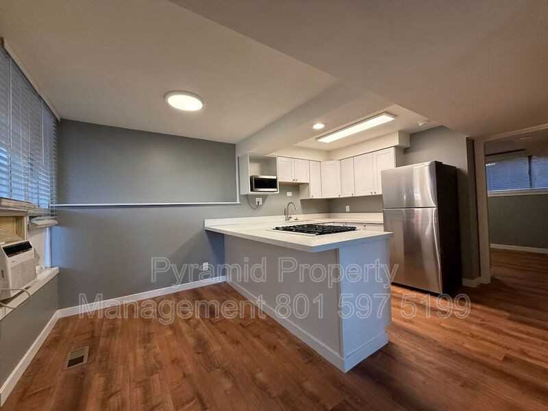 353 S St #1 - Photo 2 of 18