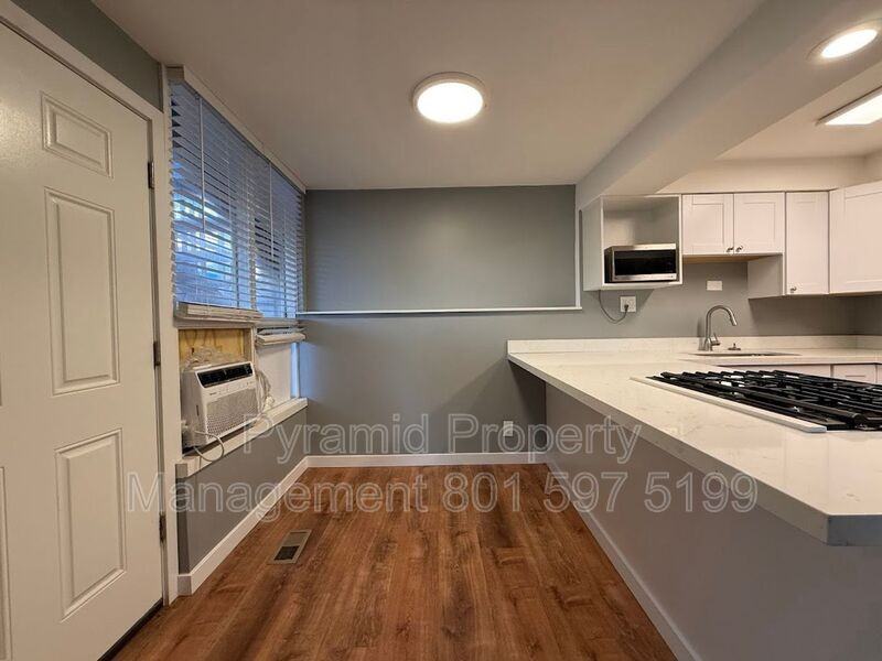 353 S St #1 - Photo 3 of 18