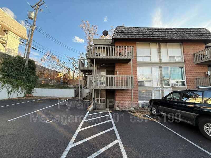 353 S St #15 - Photo 2 of 13