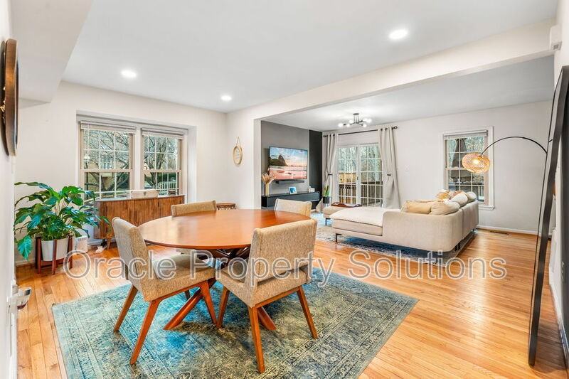 5461 Grove Ridge Way - Photo 4 of 45