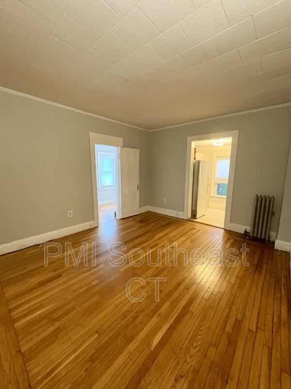 79 Garfield Ave #1F - Photo 3 of 7