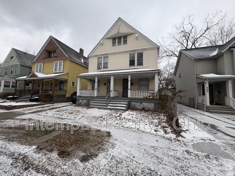 632 E 101st St #2 - Photo 4 of 23