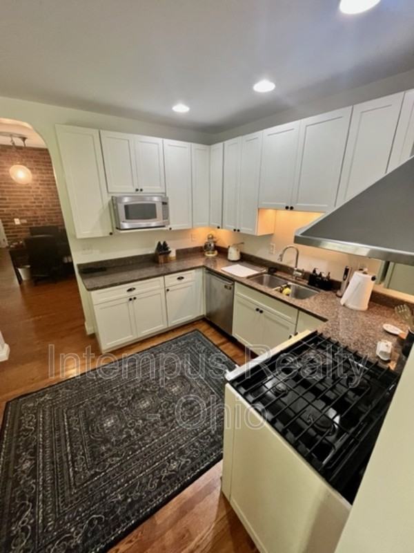 3724 Stevens Pl - Photo 4 of 50