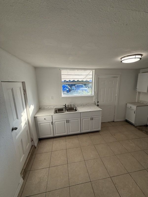 874 21st Ave S #2 - Photo 4 of 16