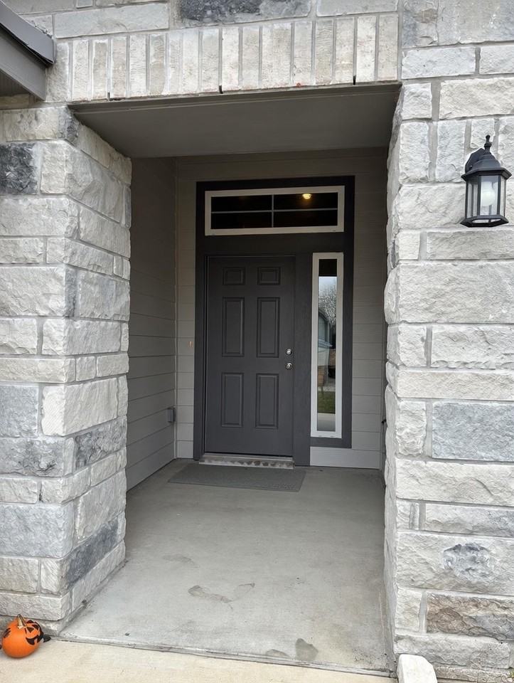 6208 Rockford Dr #NA - Photo 3 of 25