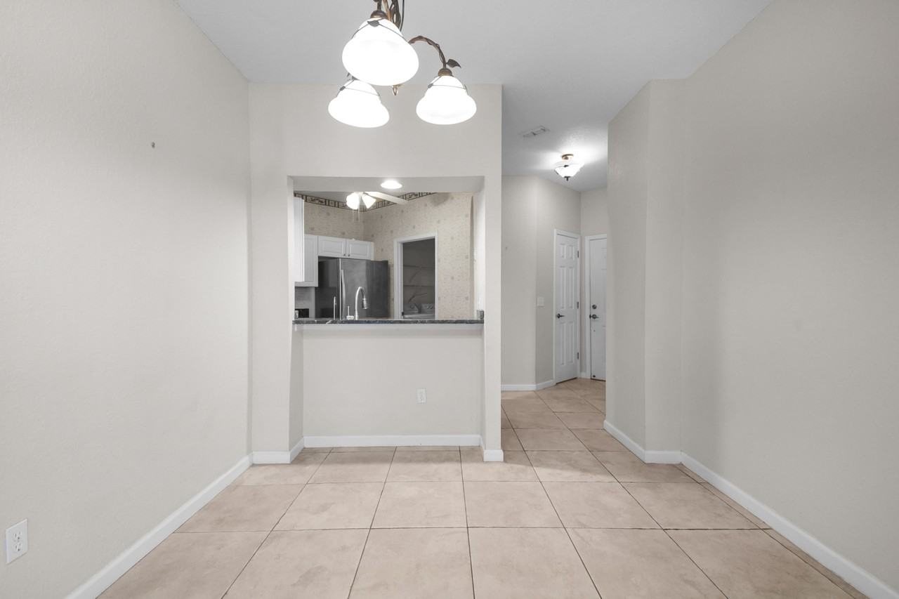 2221 Vista Cove Rd #2221 - Photo 5 of 30