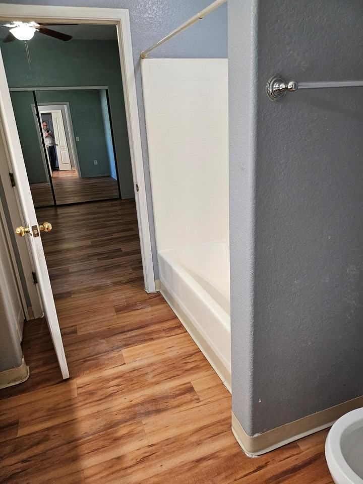 Springs At Yorkshire Apartment #1124 - Photo 7 of 11