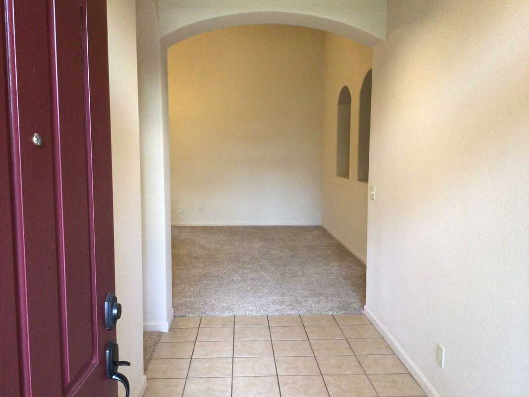 1138 E Royal Dornoch Ave - Photo 3 of 30