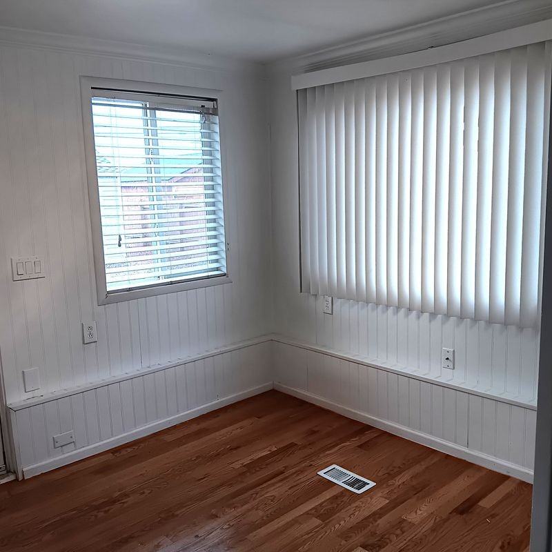 184 N 9th Ave - Photo 7 of 24