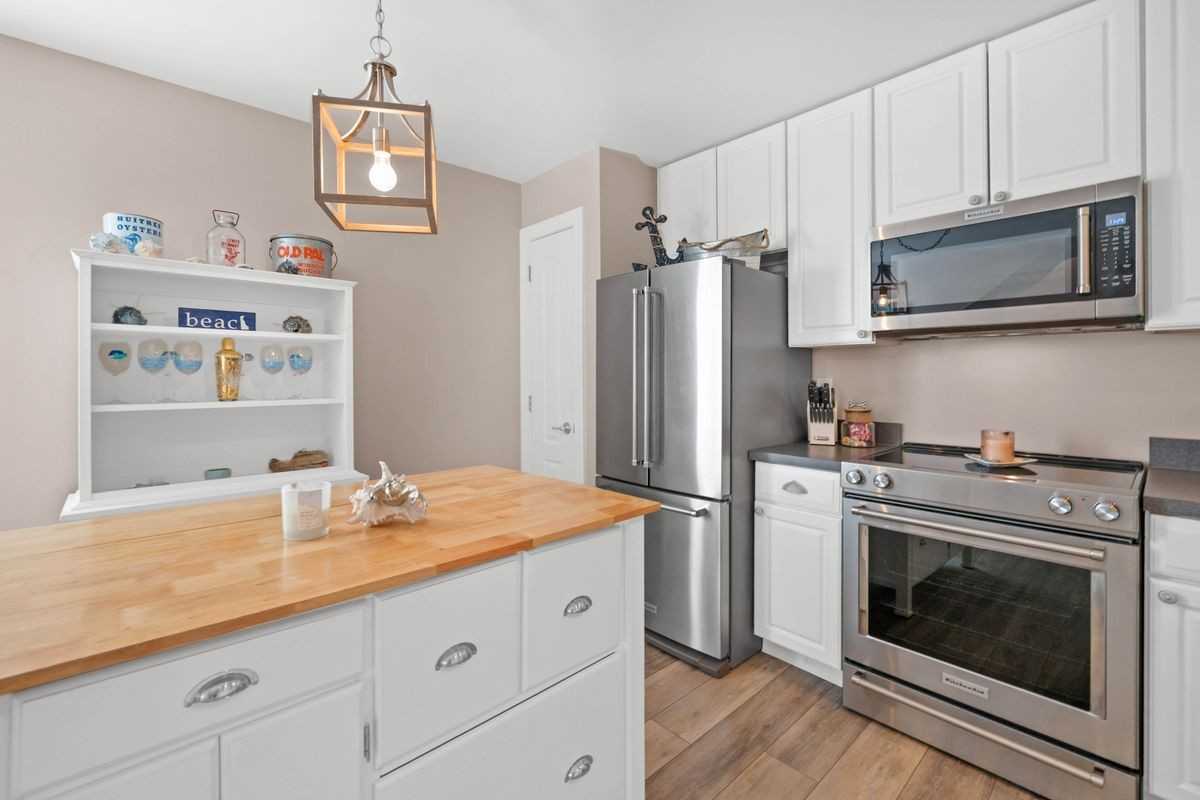 17293 Queen Anne Way - Photo 5 of 43