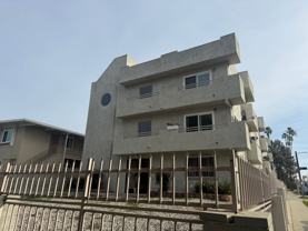 400 N Hobart Blvd ##301 - Photo 1 of 1