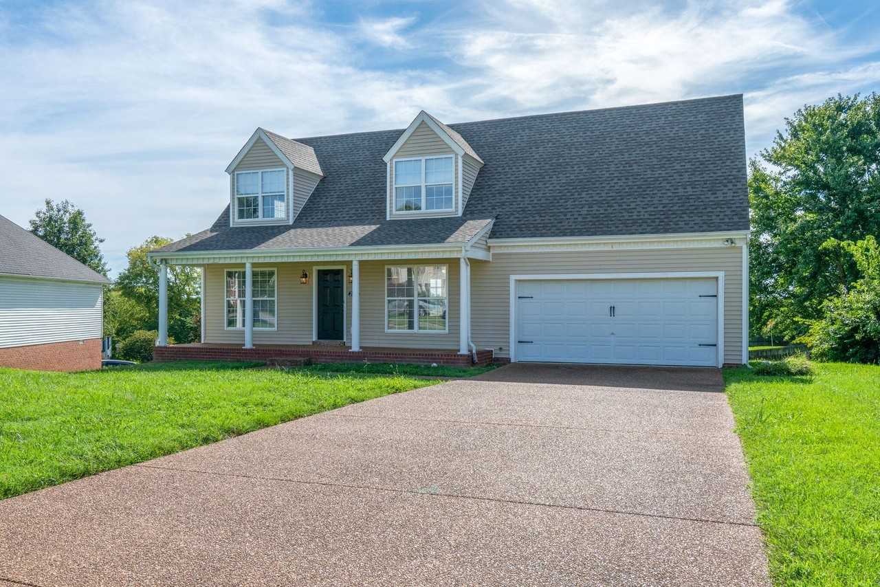 2655 Hansford Dr - Photo 2 of 26